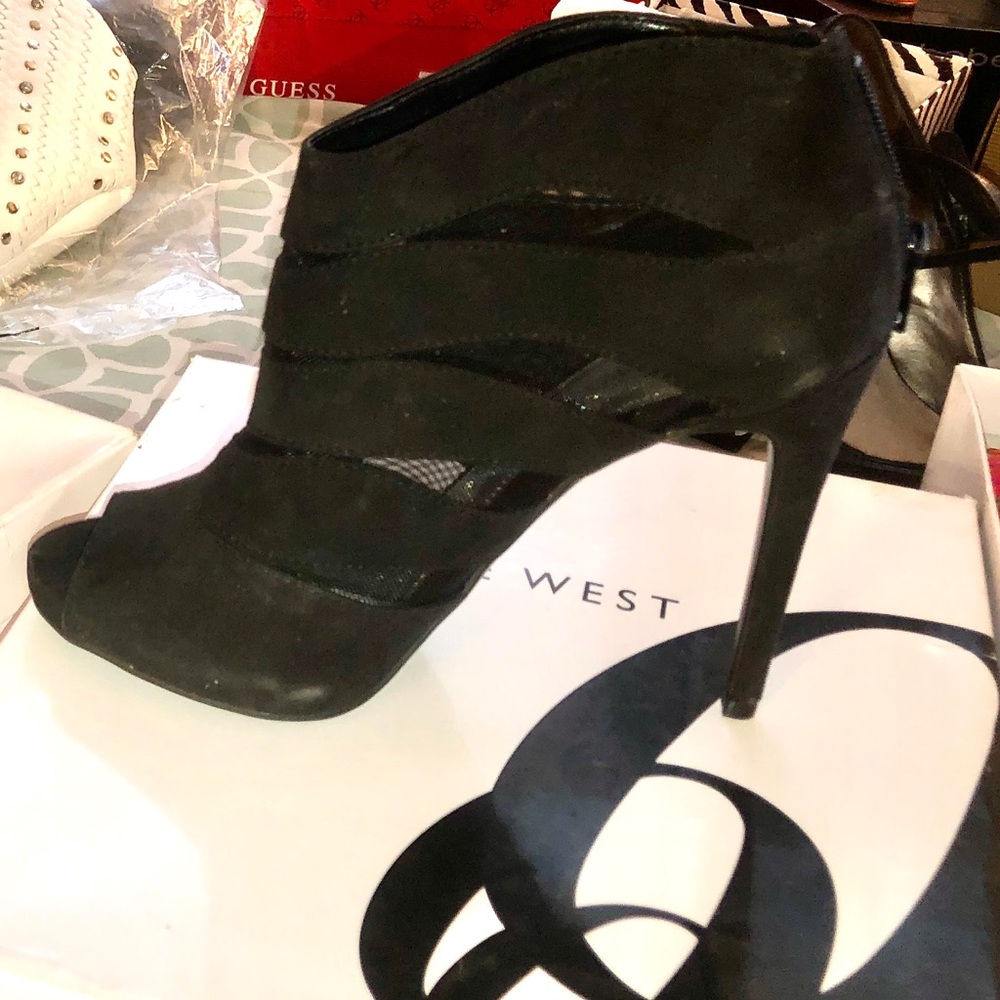 Nine West - Picture 3 of 3